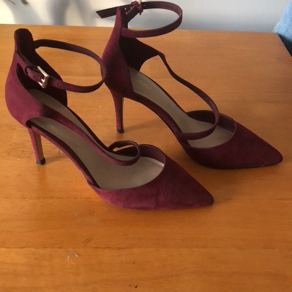 Aldo Maroon Heels - Picture 2 of 3